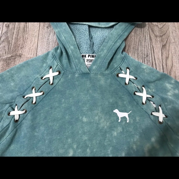 Victoria’s Secret Pink cropped slouchy pullover - Picture 2 of 4